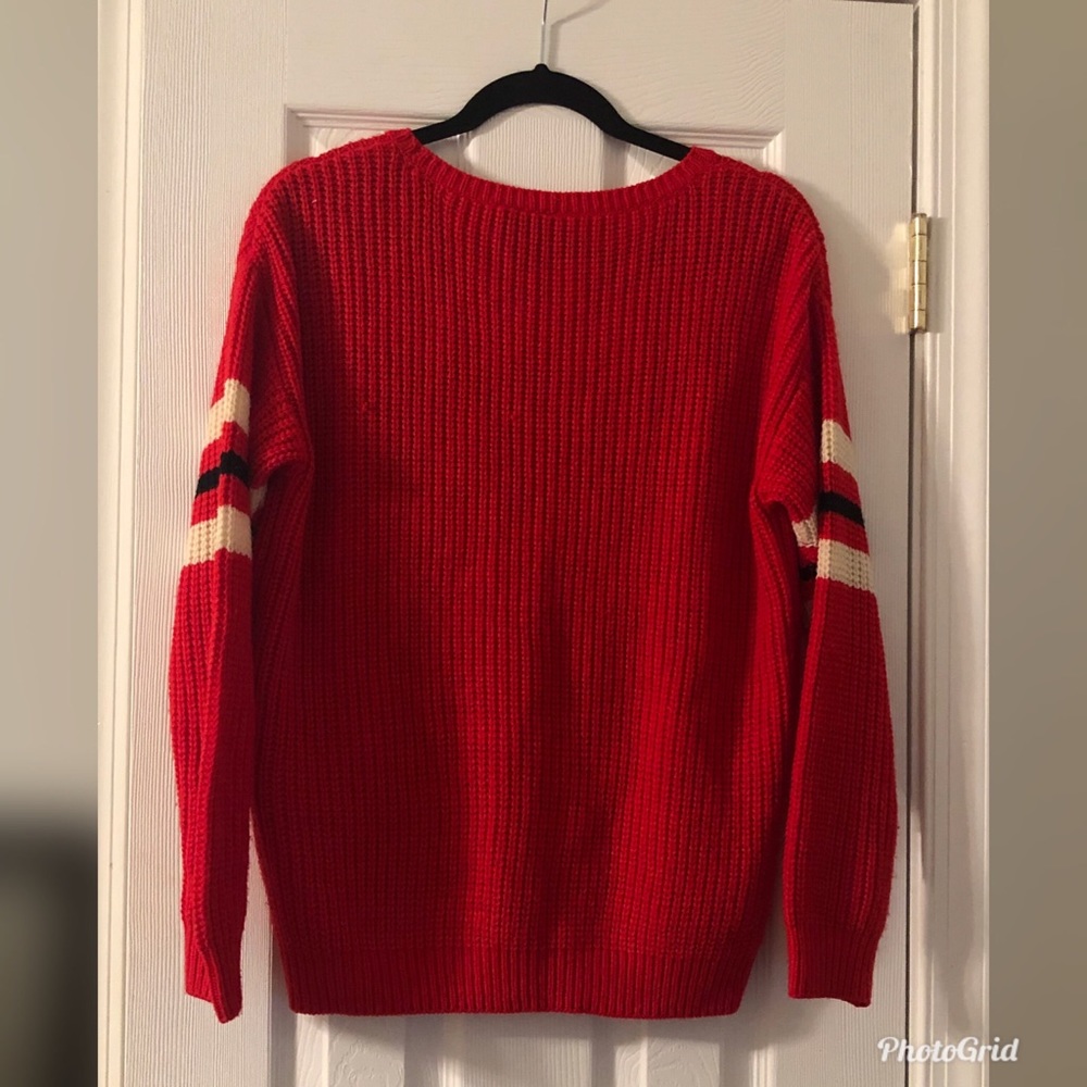 Red sweater - Picture 2 of 2